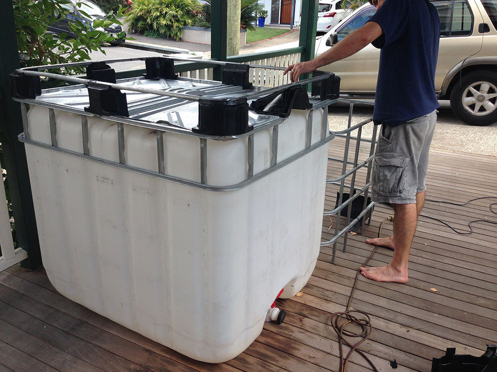 Create your own simple chop and flip aquaponics system