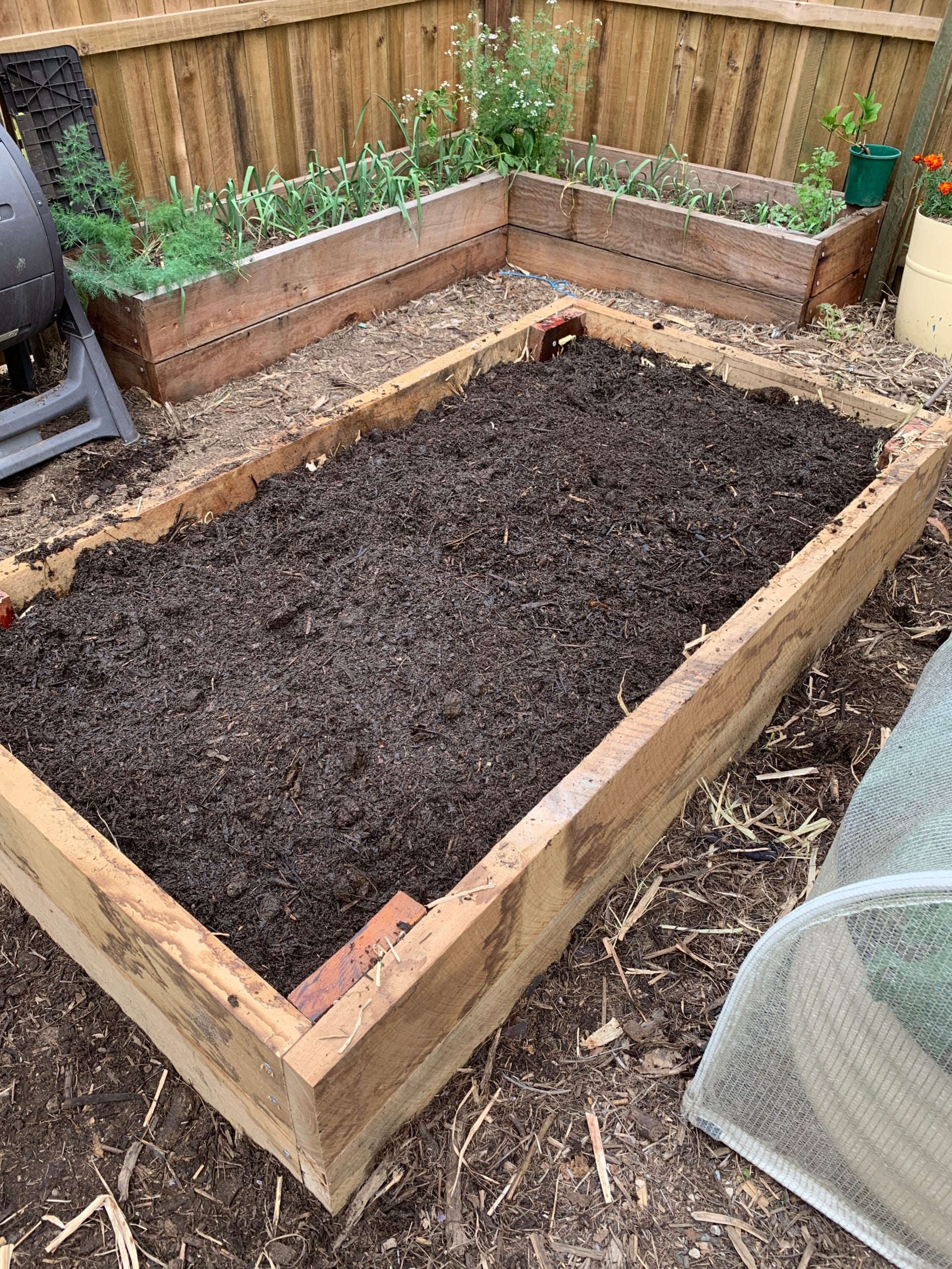 How To Fill A Raised Bed For Under 10 Love Of Dirt